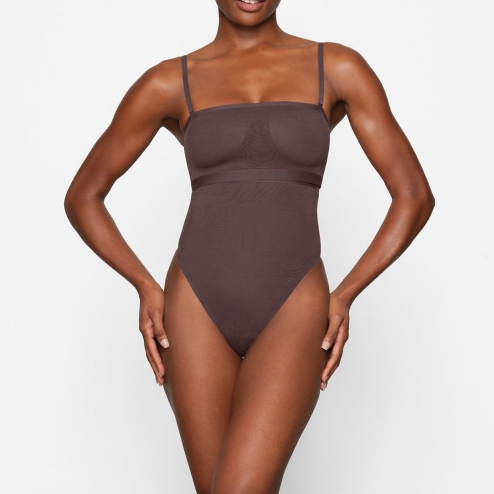 SKIMS Sheer Sculpt Bandeau and High Waisted Thong Set. New without tags.